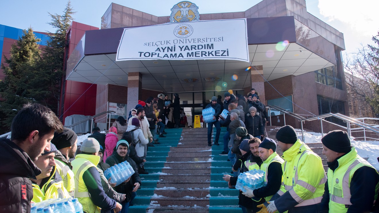 Selçuk Üniversitesi, Ayni Yardım Kampanyası düzenledi